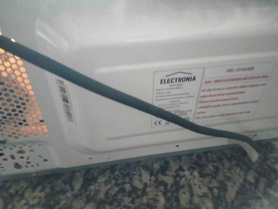 Microondas Eletronia 20l