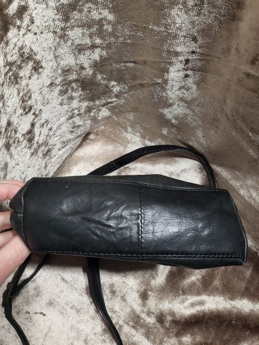 Mała torebka w stylu listonoszki