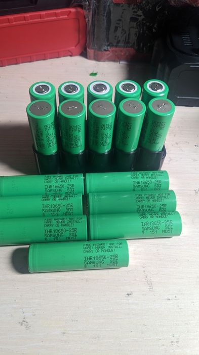 Акумулятори високотокові Samsung 25R 18650