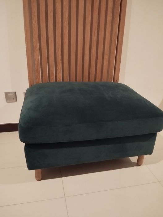 Puff em veludo verde