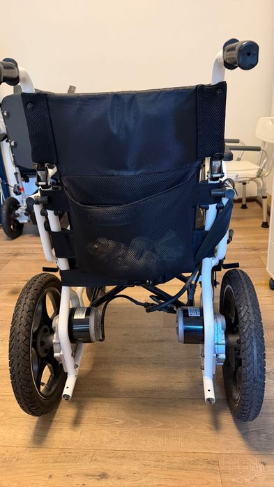 Wózek elektryczny lekki