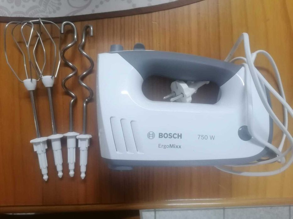Vendo batedeira nova