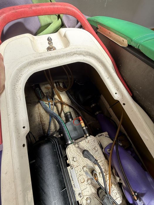 Seadoo XP 650 – 1993 • Pouco uso • Com atrelado Toniauto