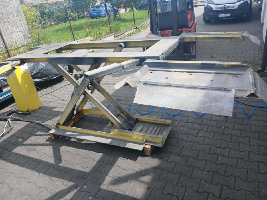 Podnośnik nożycowy JOLLIFT 1300 3000kg