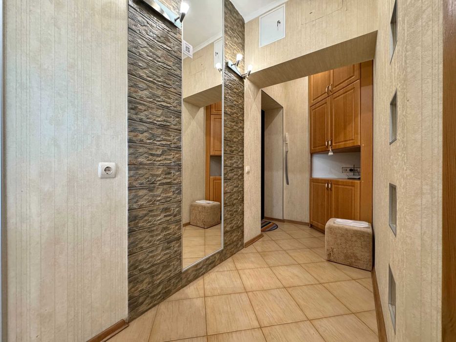 ApartPoltava  Стильна однокімнатна квартира поряд БІЛОЇ АЛЬТАНКИ подоб