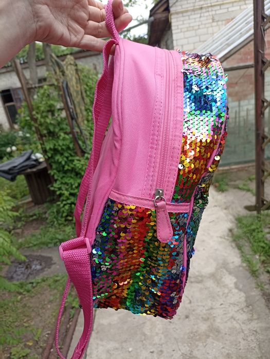 Дитячий рюкзак з паєтками