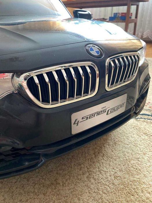 Дитяче авто на пульт BMW