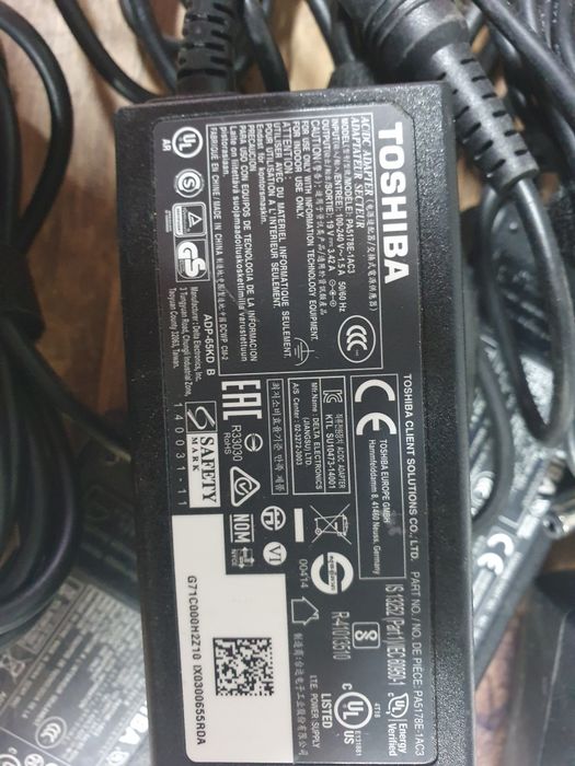 Зарядка зарядное блок питания живлення Tochiba Asus 65w 19v/3.42а ориг