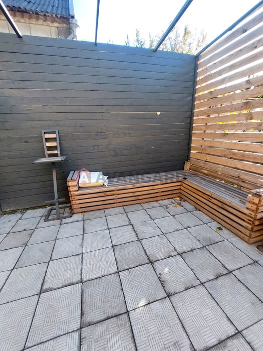 Будинок для невеликої родини або їх батьків