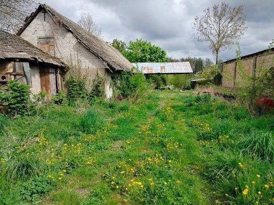 Dom na sprzedaż z podwórzem
