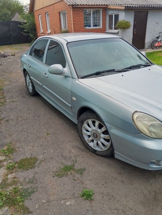 Hyundai Sonata EF