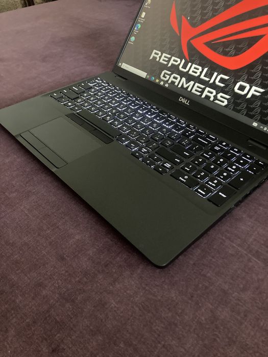 ІГРОВИЙ ТОП Ноутбук/ 10 покоління! 8-ядр 4.8Ghz+Geforce+16Gb+Акб 7год!