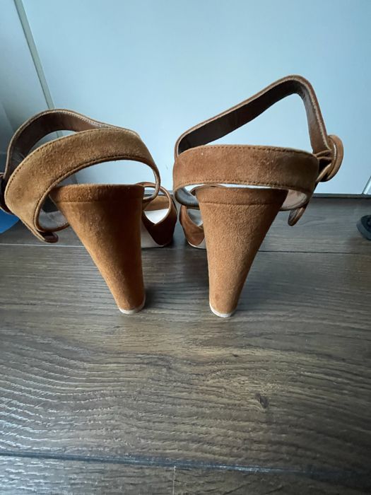 Sandálias Prada originais