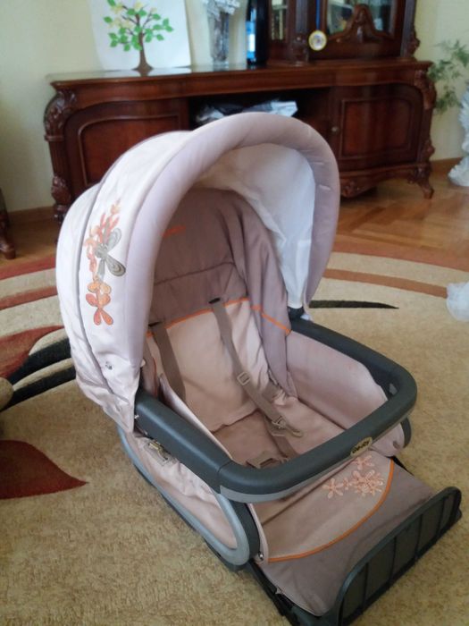 Коляска з великими колесами