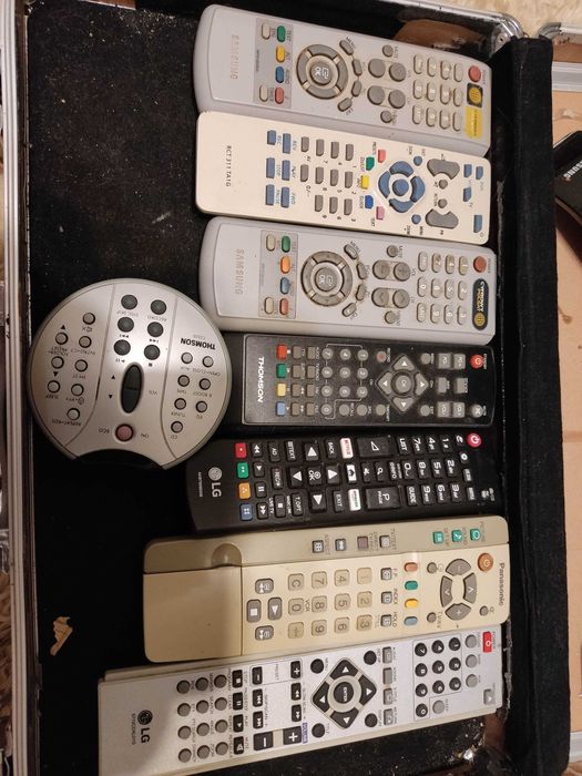 piloty do telewizora  dekodera wieży