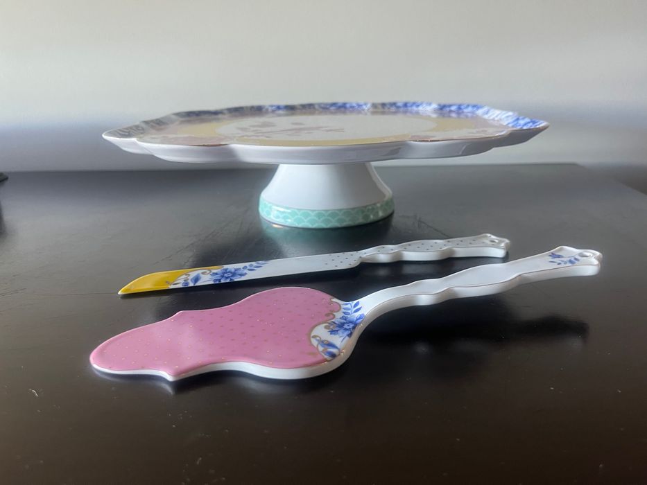 Prato cake stand