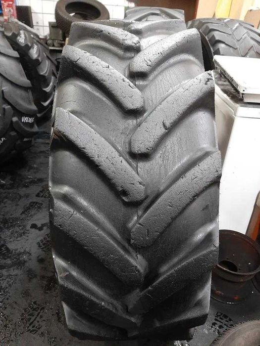 Opona używana przemysłowa 15.5/80-24 15.5/80R24 GALAXY 600zł W4173