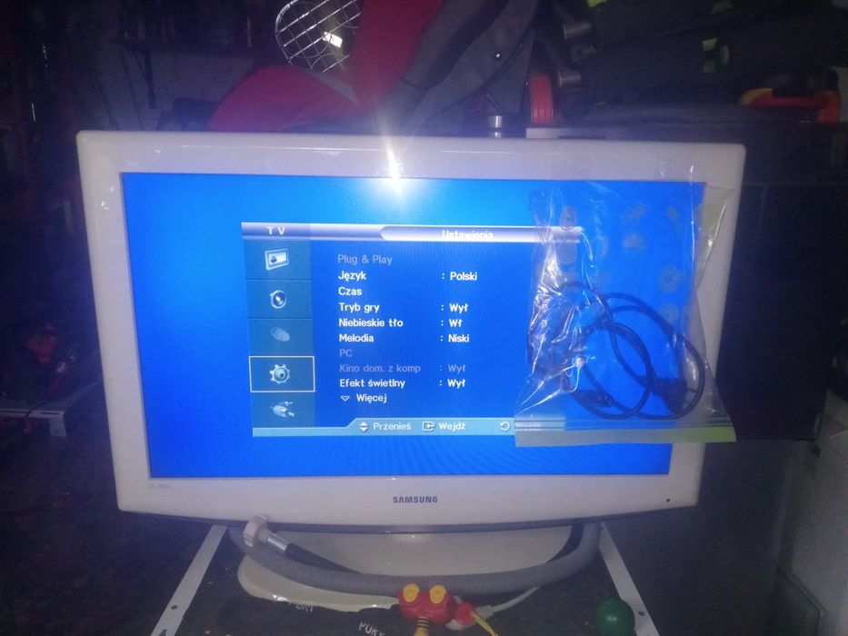 Samsung 32 całe pilot kabel