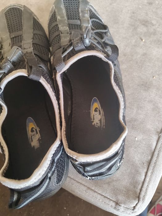 Buty sportowe rozmiar 45