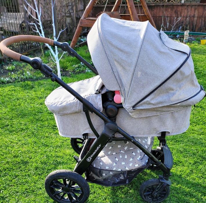 Продам коляску Kinderkraft 2 в 1
