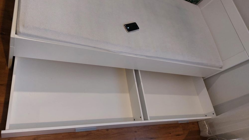 Lozko 90x200 cm i 2 szafy