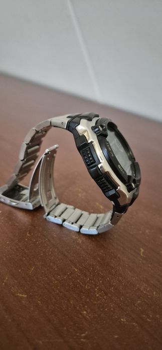 Продам годинник casio