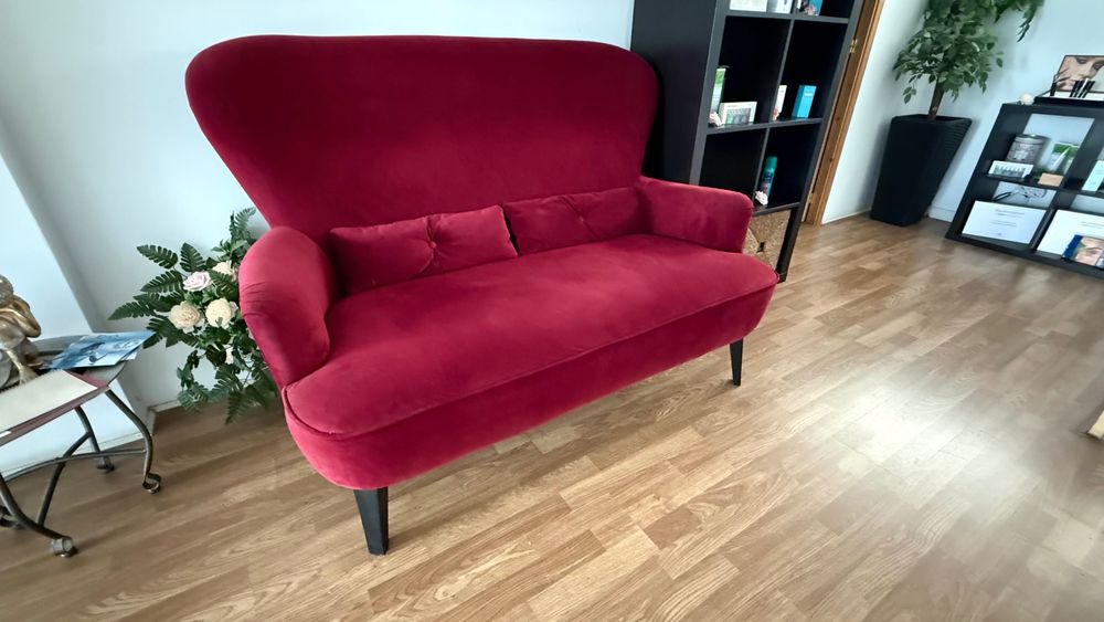 Sofá bordeaux veludo la redoute