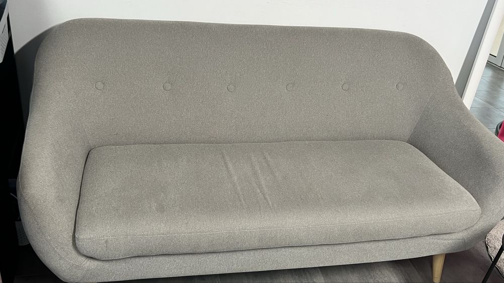 Столик, стілець майстра