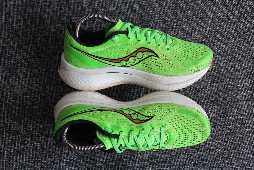 Кросівки бігові Saucony Endorphin Speed 3 Оригінал 41.5-42р