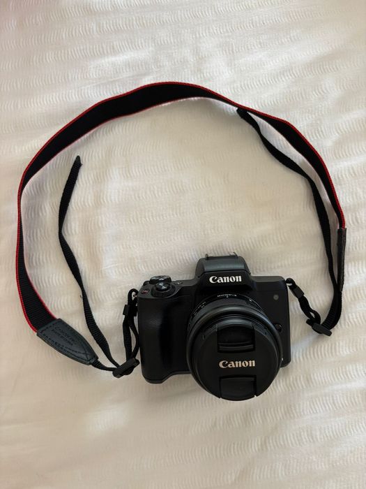 Câmera Mirrorless Canon M50 mark ii