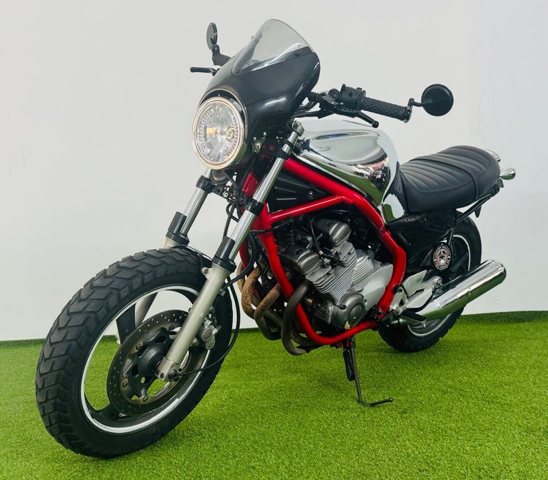Yamaha XJ Cafe Racer 3 anos de Garantia