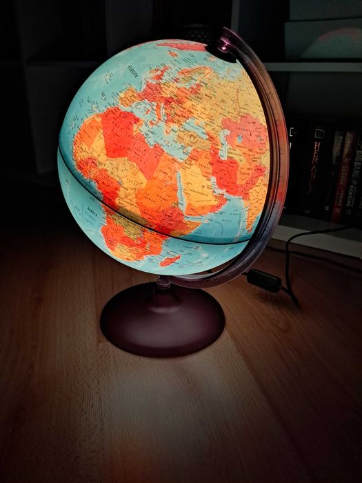 Globo terrestre iluminado