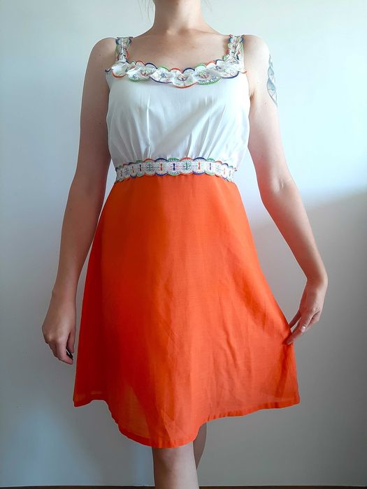 letnia sukienka cottagecore wiejska zdobiony dekolt Triumph 40/42