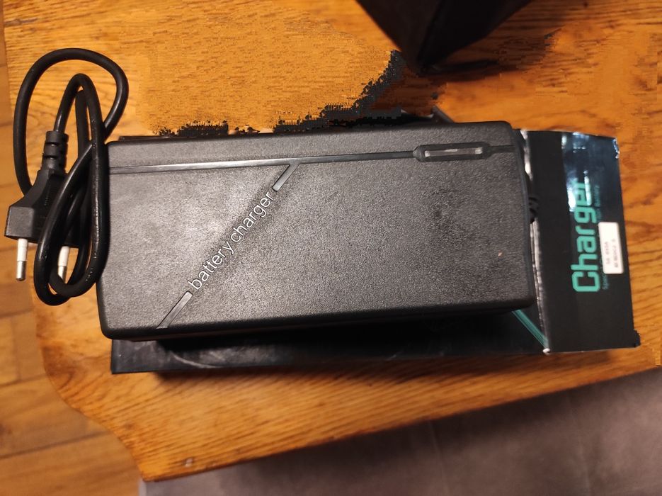 Зарядний пристрій Li ion 60v(67.2в)16s зарядное устройство 60в зарядка