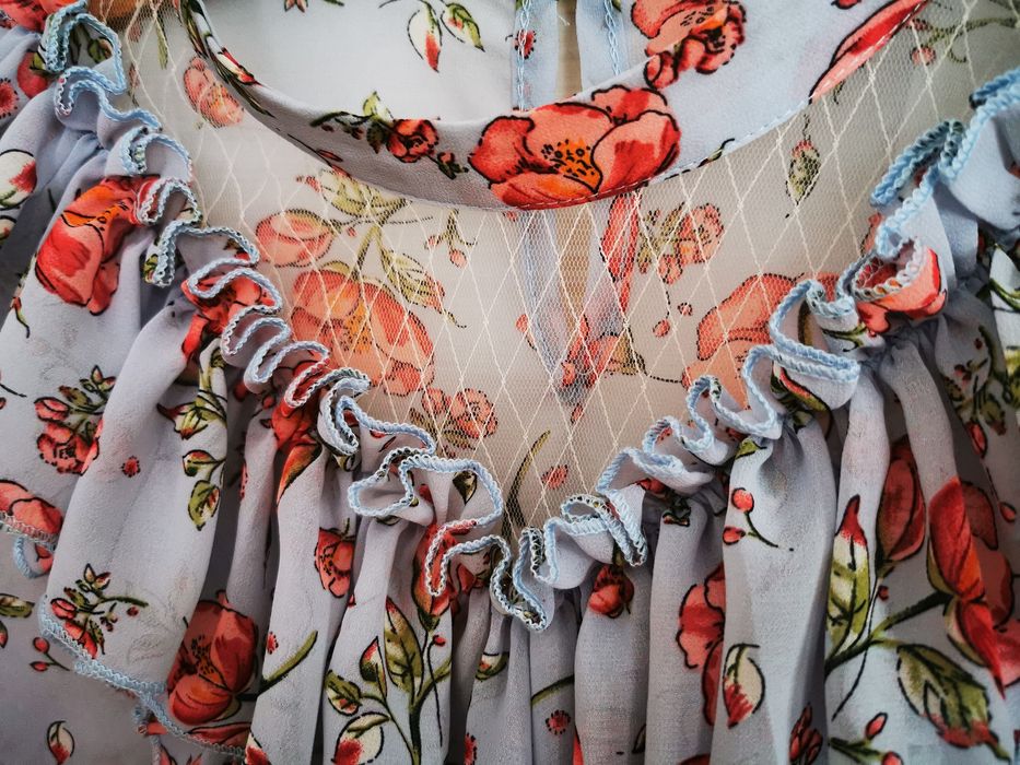 Bluzka z żabotem rozm.Uni