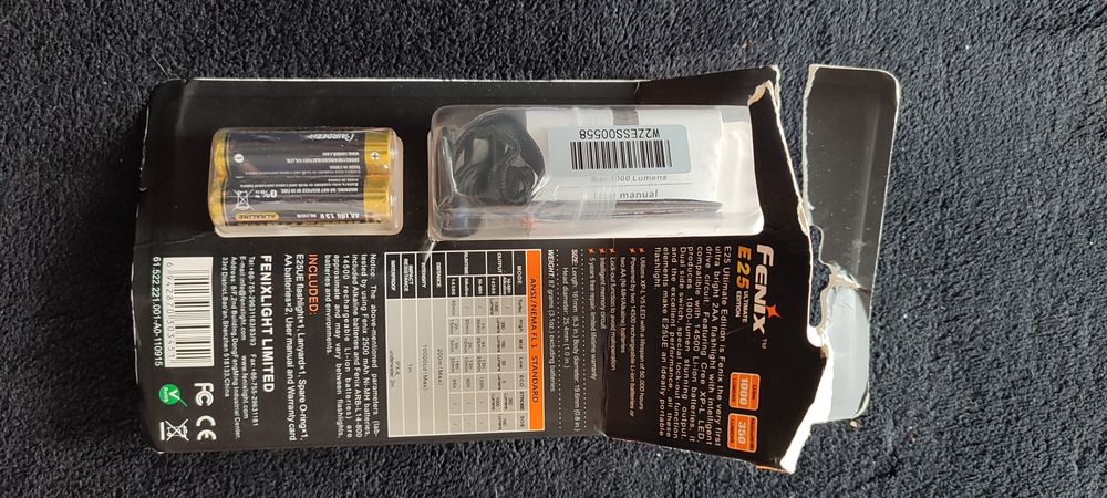 Latarka Fenix E25 UE 1000 lm