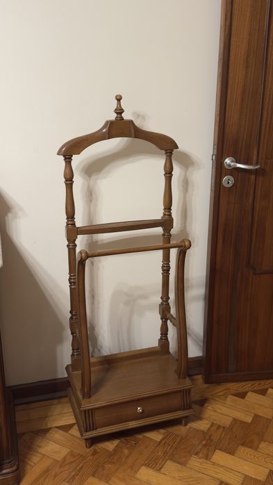 Bengaleiro para quarto