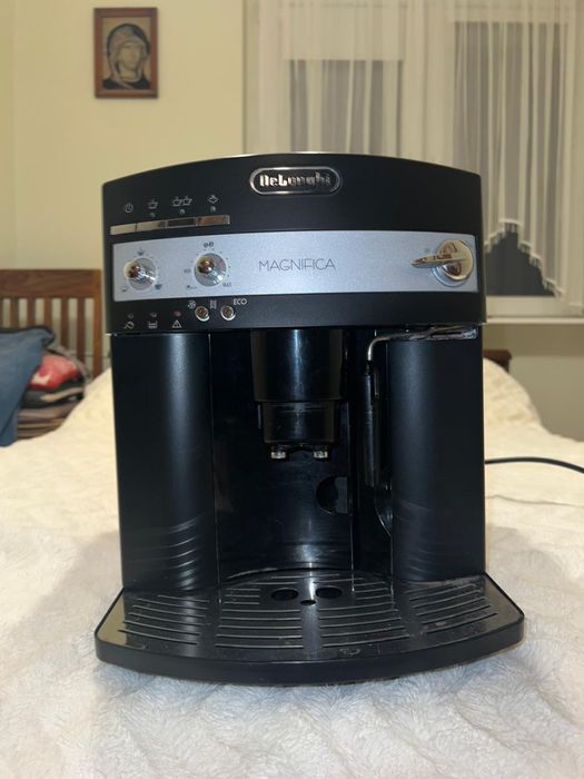 Ekspres delonghi magnifica ESAM3000 B.