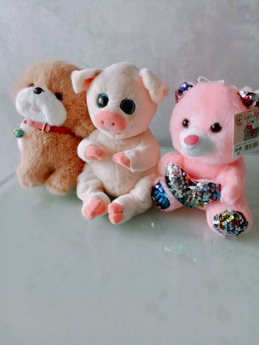 Плюшеві м'які іграшки