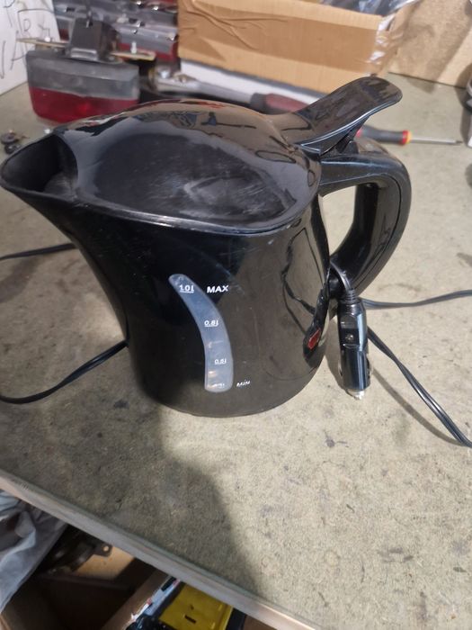 Material p/ Camião e Caravana (Forno, Chaleira, AirFryer, Panela, Inversor 24V)
