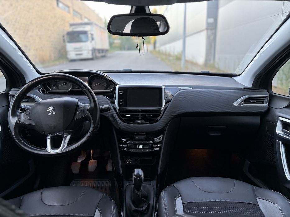 Peugeot 2008 1.2 Allure