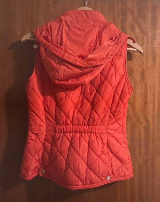 Colete vermelho da Massimo Dutti
