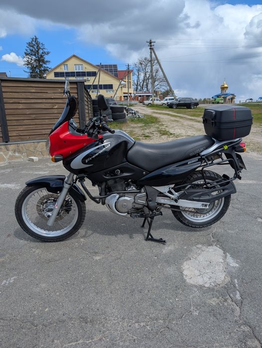 Продам Сузукі  FX 650 Freewind