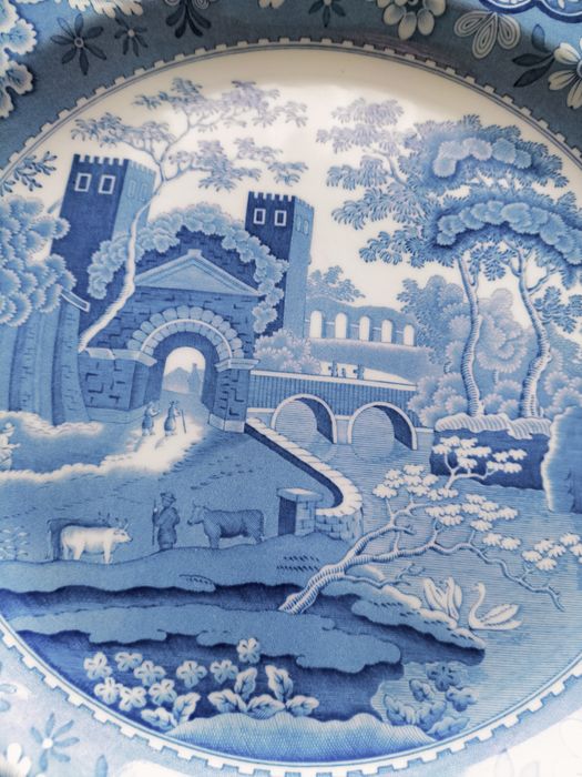 Talerz biało-niebieski- Spode