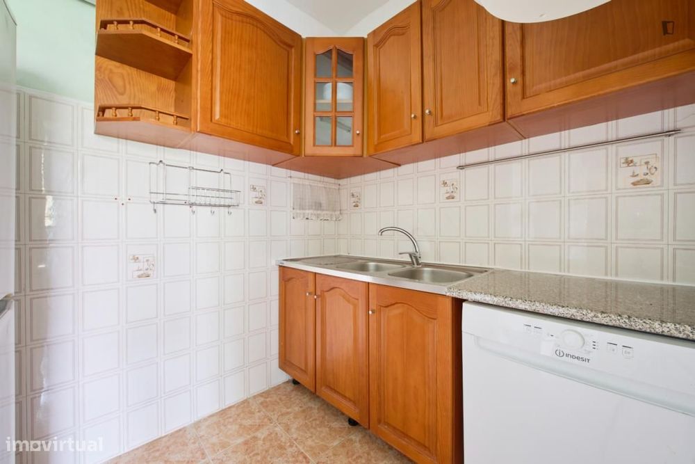 Quarto - localizado em São Bento Lisbon