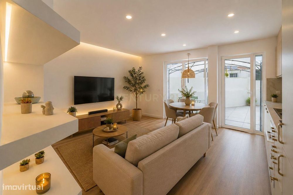 Apartamento T2 Fogueteiro com Logradouro
