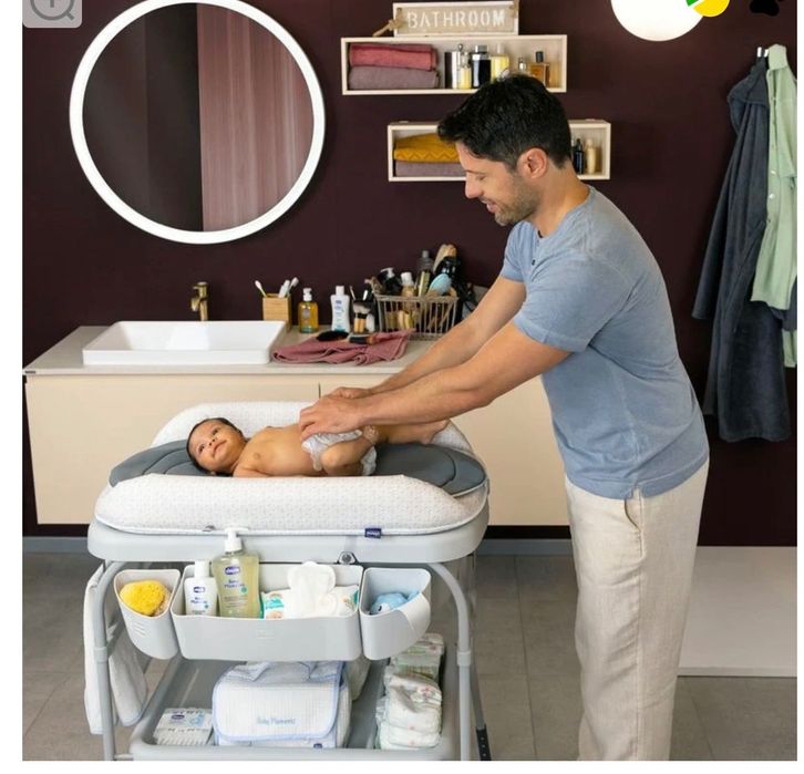 Пеленальний столик з ванночкою Chiko