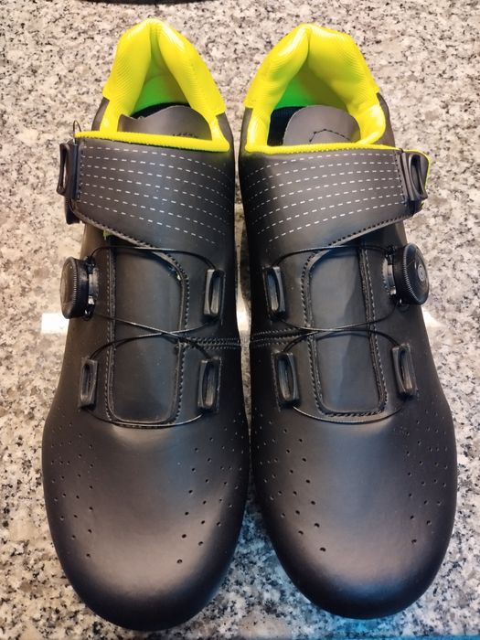 Sapatilha de ciclismo