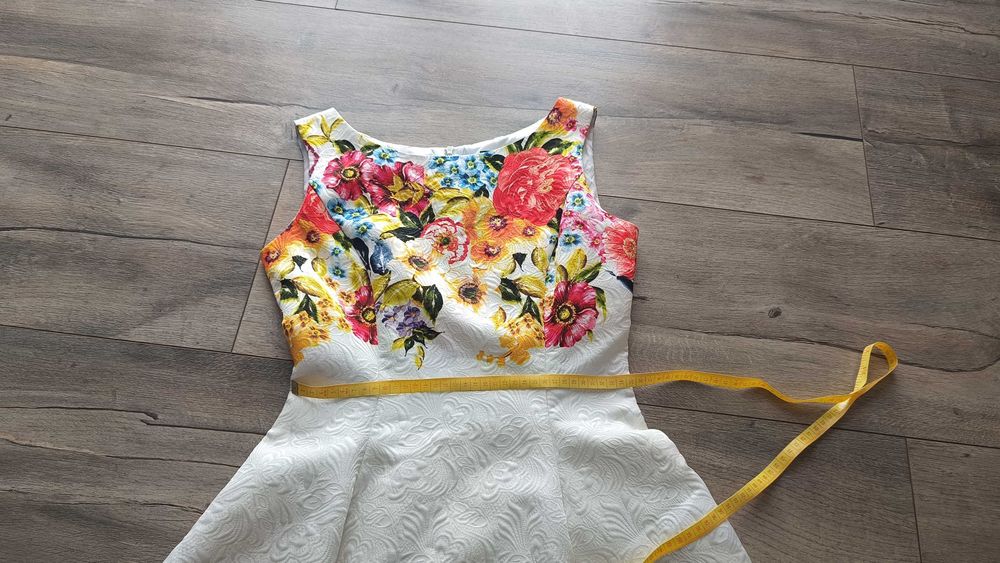 Sukienka damska elegancka