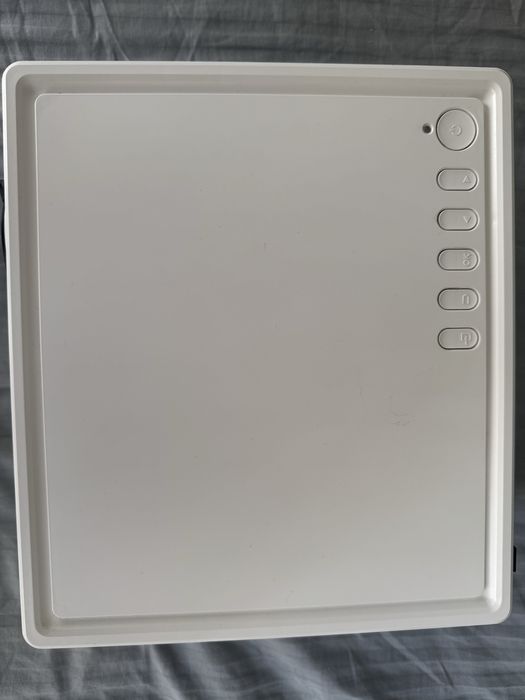 Проектор Everycom E700 2K (Electronic focus)